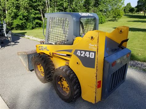 gehl 4240 skid steer specs|gehl 4240 for sale.